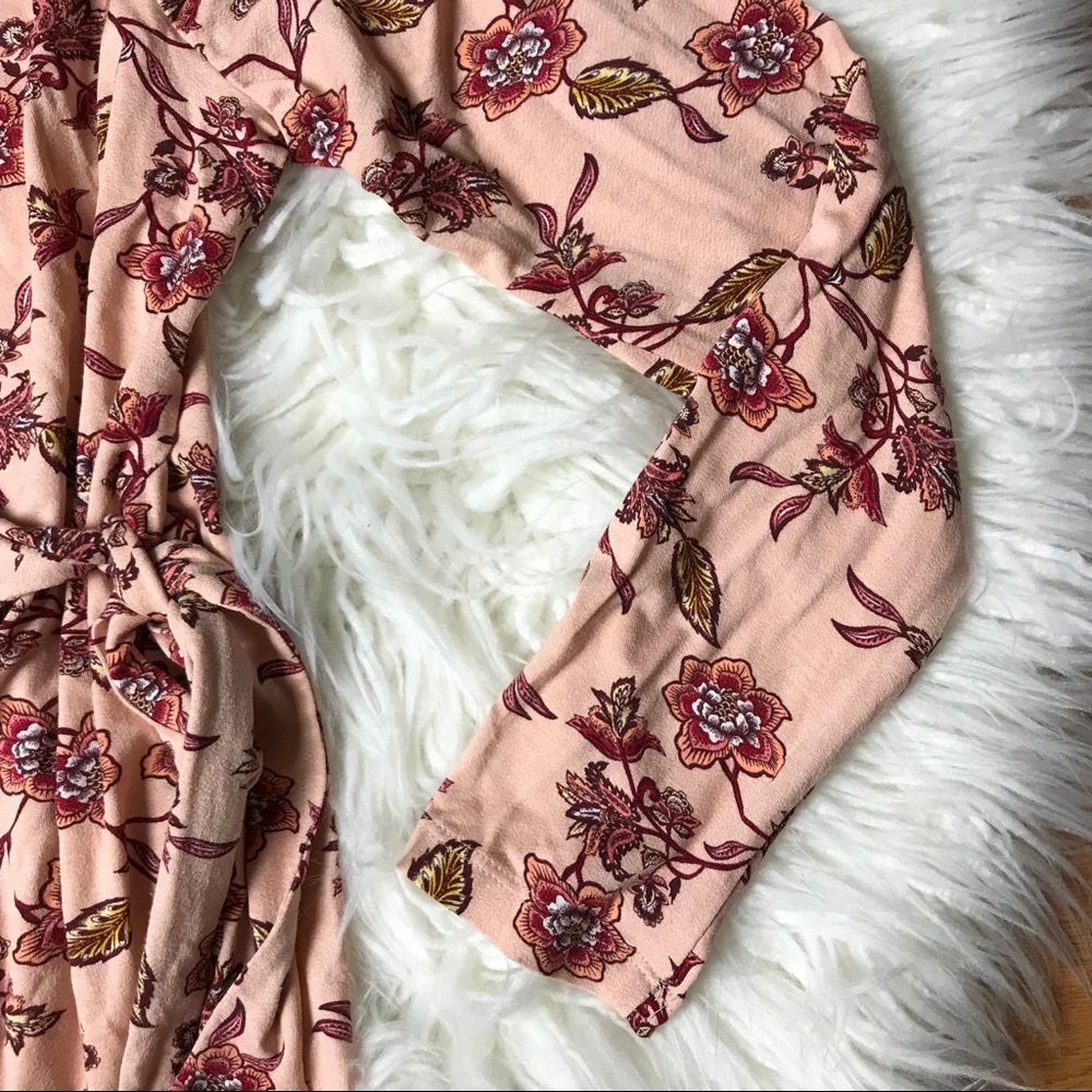 NWT Bobeau Peach Floral Long Sleeve Wrap Top - Picture 7 of 7